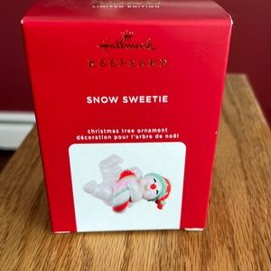 Hallmark Keepsake Snow Sweetie Ornament NIB